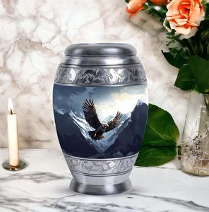 Urna de águila volando en montañas nevadas para cenizas humanas Urna conmemorativa para adultos para hombre y mujer Urna decorativa para cenizas de adultos Tamaño personalizado - Product Image 3