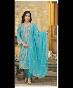 Belle Salwar Kurta rose pour les femmes dans le style de fête du Ramadan avec Abaya marocaine et robe de caftan de luxe brodée - Product Image 3