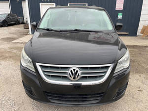 Auto Usado de Calidad a Precio Accesible, Volkswagen Routan 2012, Volante a la Izquierda - Product Image 3