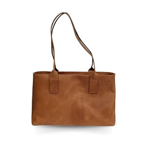 Bolso Tote de Cuero para Mujer |   Maletín de Cuero Genuino para Portátil, Estilo Vintage Marrón, para Oficina, para Venta - Product Image 2