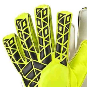 Tech Industries Gants de gardien de but de haute qualité à des fins de match et d'entraînement Conception et logo personnalisés - Product Image 3