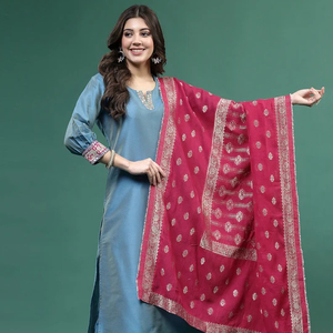 Ensemble Kurta et pantalon pour femme, bleu, col en V, broderie, coupe trapèze, avec dupatta, en polyester, pour l'été, lavable en machine - Product Image 1