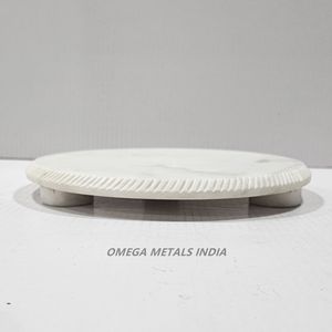 แท่นวางเค้กหินอ่อนสีขาวสุดหรูทรงกลมพร้อมขอบร่องสำหรับโชว์ขนมคุกกี้คัพเค้กและของตกแต่งบ้าน - Product Image 1