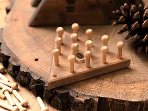 Jeu de solitaire intemporel en bois, puzzle qui améliore la réflexion critique, les compétences en stratégie et l'exercice mental des joueurs - Product Image 4