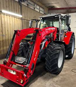 Tractores Usados Massey Ferguson 290 4WD, Tractor Compacto Agrícola de Ruedas, Maquinaria Agrícola en Venta a Precios Bajos - Product Image 4