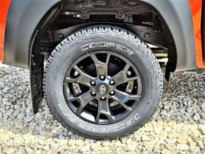 Điều kiện tuyệt vời được sử dụng toyotass Hilux Phi Hành Đoàn Cab 4x4 Pickup khá được sử dụng và Giao hàng nhanh mới bên trái tay lái - Product Image 4