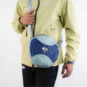 Conjunto de ropa exterior Navigate para hombre Chubasquero elegante para una fácil navegación en clima húmedo - Product Image 6