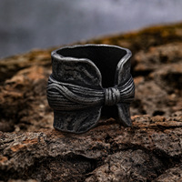 Bague large ouverte en forme d'arc avec détails texturés à la main effet vieilli, bijoux rétro tendance, fournisseur d'accessoires de mode gothique