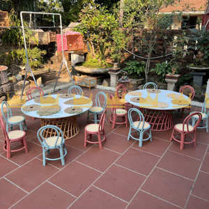 ชุดโต๊ะและเก้าอี้หวายสำหรับเด็กมีสไตล์สำหรับงานปาร์ตี้-เหมาะสำหรับงานเฉลิมฉลองวันเกิดของเด็กการพบปะสังสรรค์กลางแจ้ง - Product Image 6