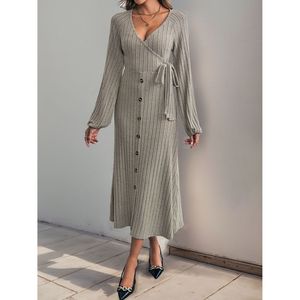 Abito Lungo a Costine con Scollo Incrociato e Maniche Lunghe, Cappuccio, Elegante e di Tendenza, Stile da Festa, Traspirante, Lunghezza al Pavimento per le Giornate Primaverili - Product Image 5