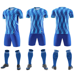 Uniforme de Fútbol Sublimado Personalizado de Último Diseño y Estilo Nuevo, Calidad Premium, Color Personalizado, Pantalón Corto 100% Poliéster de Secado Rápido y Ligero - Product Image 3