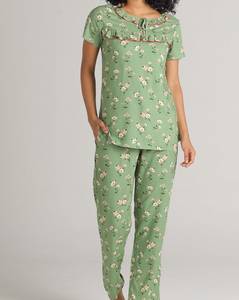 Ropa de dormir de verano para mujer con logotipo personalizado OEM, conjunto de pijama de Cintura elástica de tejido de punto suave transpirable, estampados florales vibrantes completos - Product Image 5