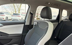 Volkswagen T-Atos SE 2025 Seminuevo, SUV 4 Puertas con Tracción en las Cuatro Ruedas (1.5L 4 Cilindros Turbo 8A) - Product Image 5