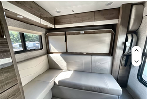 MODERNO Autocaravana Usada 2023 Jayco Melbourne Prestige 2-4-R-P Lista para Envío - Product Image 3