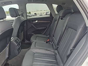 Audi Q5 quattro S line Prem Plus 45 TFSI 2023 en parfait état - Product Image 4