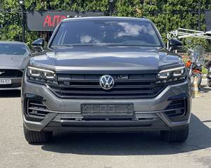 Volkswagen TouaregG V8TD d'occasion en bon état, modèle <span class=keywords><strong>2022</strong></span> |   Volant à gauche/droite |   Faible kilométrage |   Exportation mondiale - Product Image 1