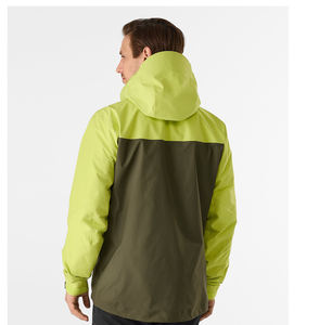 Personnaliser le style et la conception Streetwear Polyester Softshell imperméable Sports de plein air course coupe-vent veste de pluie pour hommes - Product Image 6