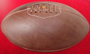 Ballon de football antique - Product Image 3
