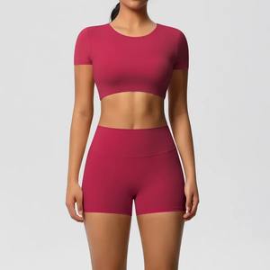 Premium Slim Fit Casual Plain Chándal Nuevo Personalizar Transpirable Mujeres Conjunto de 2 piezas Elegante Venta al por mayor Gym Yoga Set - Product Image 4