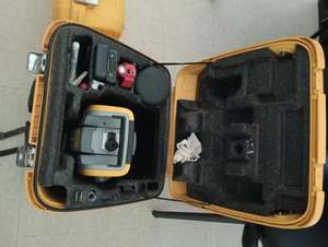 Estación robótica Trimble C5 con TSV-C3 Data RTK disponible para la venta en buen estado - Product Image 5