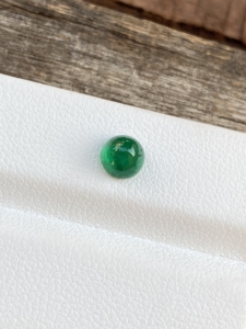 Impresionante PIEDRA DE cabujón de forma redonda de Esmeralda zambiana natural con piedras preciosas sueltas de buen color para hacer joyas de 0,75 quilates - Product Image 2