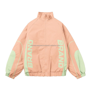 ชุดเสื้อกันลมพรีเมียมน้ำหนักเบา 135 GSM ผ้าไนลอนโพลีเอสเตอร์ ดีไซน์ทันสมัยแบบหลายสี พร้อมโลโก้สั่งทำ - Product Image 1