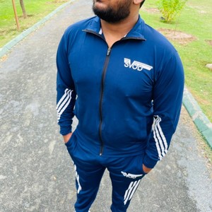 Traje de jogging de LICRA para invierno con logotipo personalizado, entrenamiento de juego activo, con capucha, chándal de fútbol para hombres, mujeres y niños, deportes de invierno al aire libre - Product Image 6