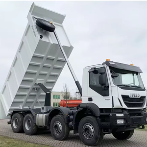 Camion tracteur rapide et performant IVECO TRAKKER AD410T42H 8X4 benne basculante 2023 d'occasion - Product Image 2