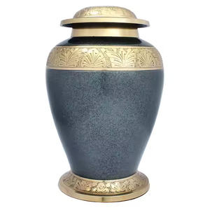 Urnas Funerarias Decorativas de Diseño Clásico Hechas a Mano de Buena Calidad para Cenizas - Product Image 1