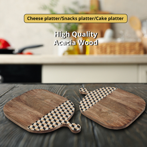 Bandeja decorativa de madera de acacia con asas para el desayuno - Product Image 2