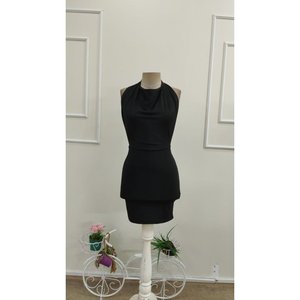 Robe moulante mini plissée dos nu à col halter pour femme Jane's, idéale pour les tenues de soirée chics et les fêtes - Product Image 5