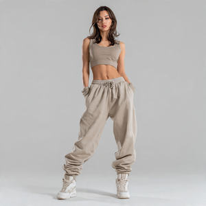 กางเกงวอร์มผ้าฟลีซ OEM 400 GSM สำหรับผู้หญิง ทรงหลวม สวมใส่เล่นกีฬา ออกกำลังกาย ทรงโอเวอร์ไซส์ สำหรับผู้หญิงและเด็กผู้หญิง - Product Image 1