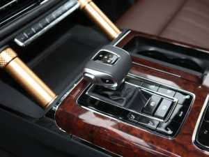 SUV Sport d'occasion 2022, Turbo 4.0t V8, vitesse 200 km/h, 8 cylindres essence, taille des pneus R17, 4 places, option cuir, direction à gauche - Product Image 5