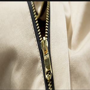 Chaqueta cortavientos personalizada 2025 para hombres con cuello con capucha de nailon a prueba de viento y de mayor duración para la temporada de primavera - Product Image 3