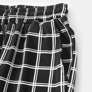 กางเกงวิ่งออกกำลังกายสำหรับผู้ชายพิมพ์ลายโลโก้เข่าแบบลำลองพื้นเรียบสำหรับฤดูร้อน - Product Image 6