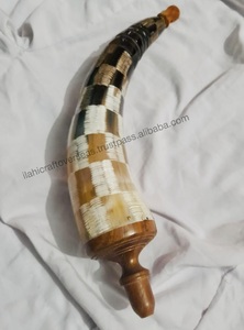 Cuerno de polvo de búfalo ecológico único pulido con punta de latón y tapa de madera hecho a mano para Feng Shui y amor - Product Image 3