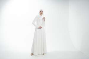 Robe Abaya de couleur ivoire avec Cape pour femmes musulmanes, robe de mariage avec coiffure, exclusivité islamique - Product Image 5