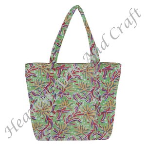 Sac à bandoulière matelassé à grande capacité avec impression personnalisée, sac fourre-tout en toile de coton de luxe matelassé, sac à bandoulière personnalisable - Product Image 6