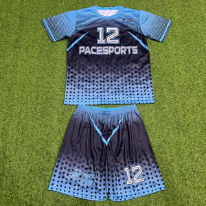 Concevez votre propre ensemble de maillot de football personnalisé - Vêtements d'équipe unisexe avec 100% polyester respirant et antibactérien - Product Image 1