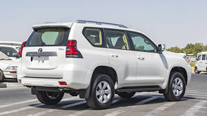 Seminuevo Clean Toyo_ta Land Cru-iser PRADO T X.L 2,7 P 2022 - Product Image 4