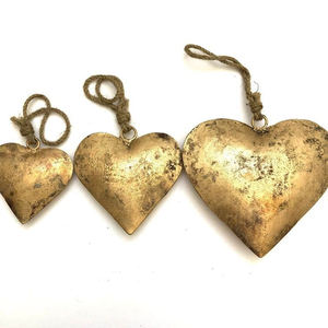 Décorations de Noël en forme de cœur en métal de styles aléatoires Ornement suspendu artificiel élégant pour Noël et Pâques - Product Image 1