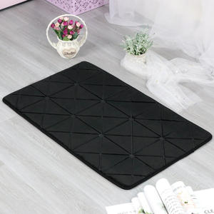 Alfombra de Franela Personalizada con Relieve, Diseño Geométrico Moderno, Pelo de Altura Media, Lavable, para Espacios del Hogar Únicos - Product Image 2
