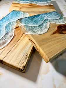 Planches à découper élégantes en résine et bois, fabriquées en bois d'acacia naturel et en bois de manguier, offrant une surface solide - Product Image 4