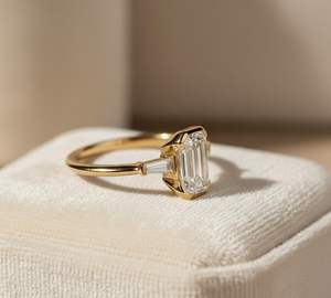 Bague de luxe en or massif 14 carats avec diamant de laboratoire taille émeraude de 2,02 carats VS1 certifié IGI, bijou de fiançailles, cadeau pour elle - Product Image 6