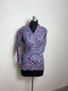 Camisa con botones estampada de algodón para mujer Ropa informal de manga larga con diseño floral azul - Product Image 4