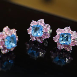 แหวนหมั้นเพชรเพทายสีน้ำเงินสีเงินย้อนยุคตัดสดใสสไตล์คลาสสิกชุบโรเดียมเครื่องประดับแฟชั่นหรูหราสำหรับผู้หญิง - Product Image 1