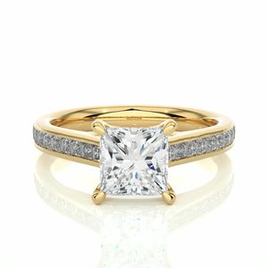 Bague en diamant à 4 broches de taille princesse - Product Image 6