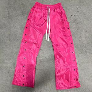 Pantalon en nylon imperméable logo personnalisé pantalons dépouillés à boutons pour hommes vente en ligne - Product Image 6