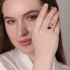 แหวนโอปอลทรงกลมสีฟ้าและหยกสีฟ้าจากผู้ผลิตอินเดียเครื่องประดับแฮนด์เมดสำหรับเครื่องแต่งกายแนวชนเผ่าและทันสมัยแนวโบโฮ - Product Image 5