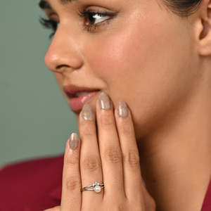 Bague pour femme en argent sterling 925 pur de qualité supérieure avec pierre de perle et diamant taille coussin - Product Image 3